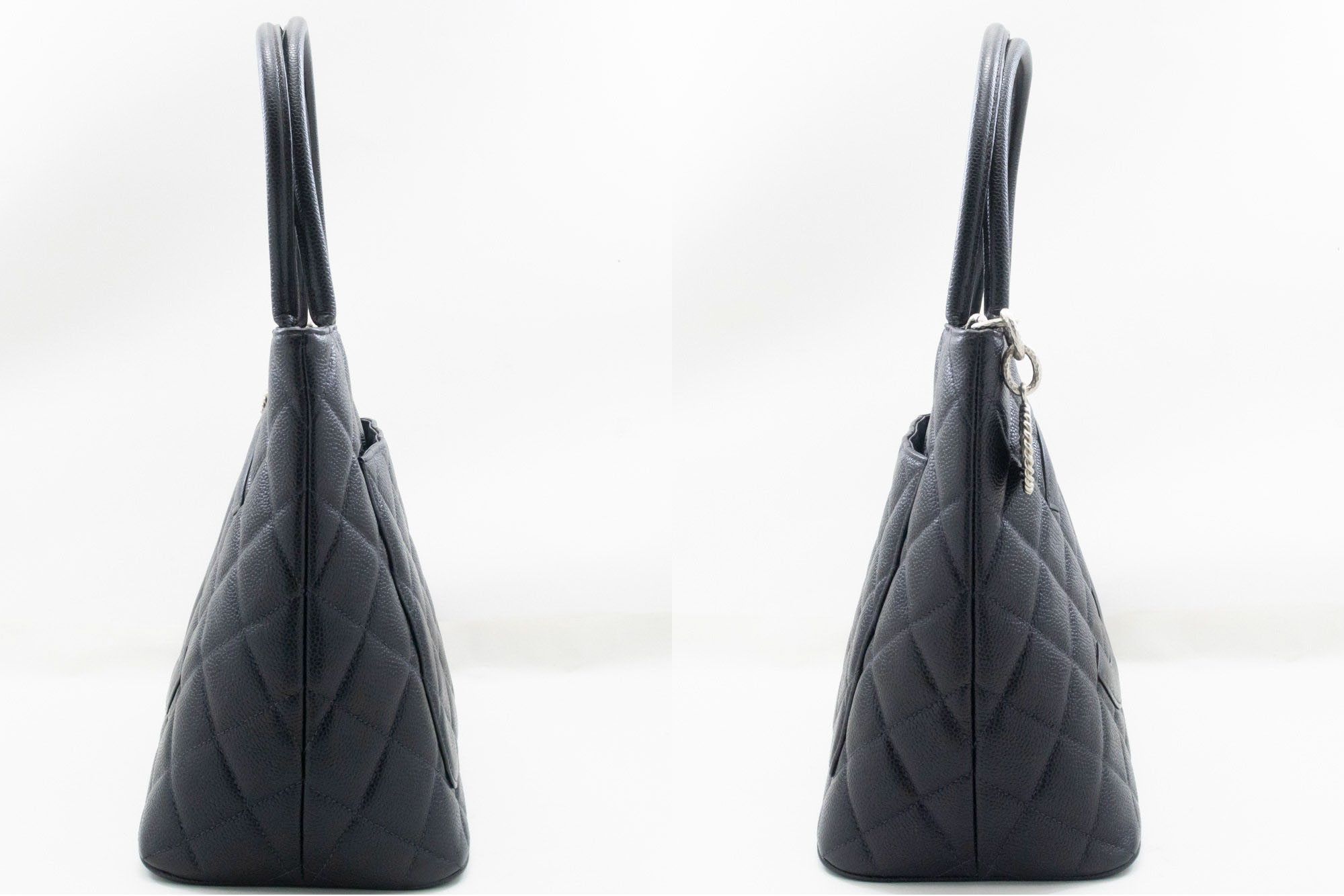Chanel Chanel Medaillon shoulder Size ONE SIZE - 3 Thumbnail