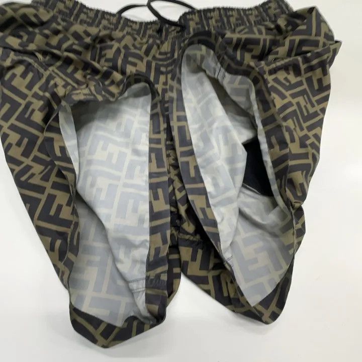 Fendi Fendi SS21 Logo Printed Casual Shorts 0079 Size US 44 / EU 60 - 9 Thumbnail