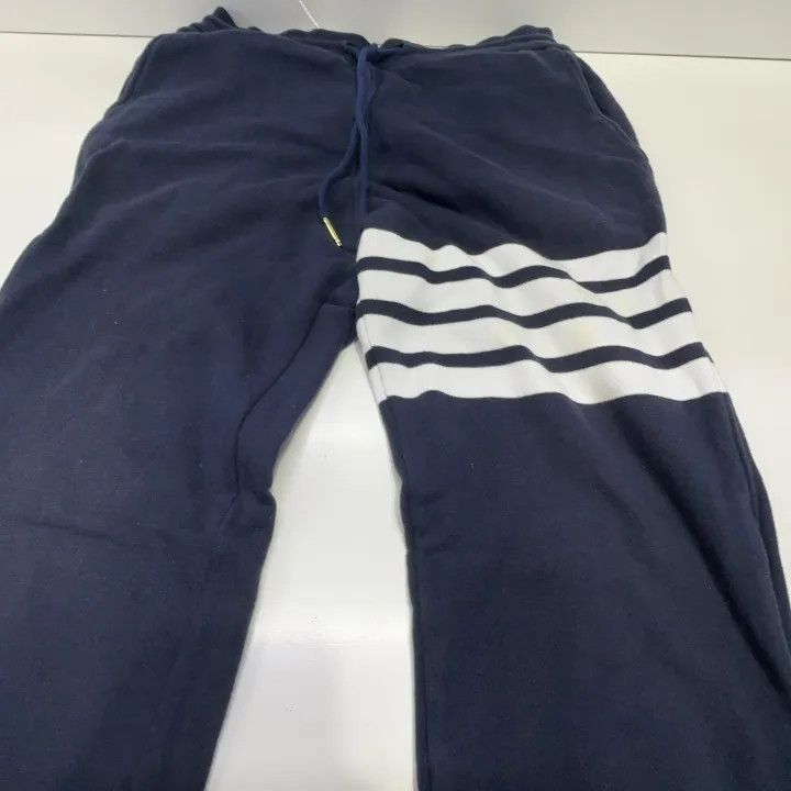 Thom Browne Thom Browne Classic Four Stripe Knit Sweatpants 0079 Size US 26 / EU 42 - 8 Thumbnail