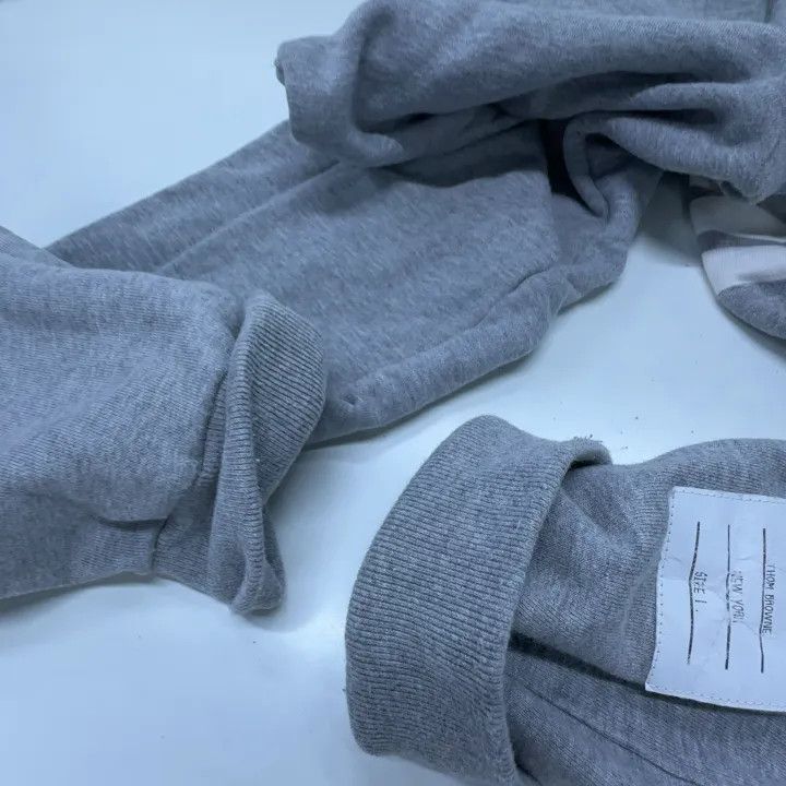 Thom Browne Thom Browne Classic Gray Sweatpants for Men 0079 Size US 26 / EU 42 - 7 Thumbnail