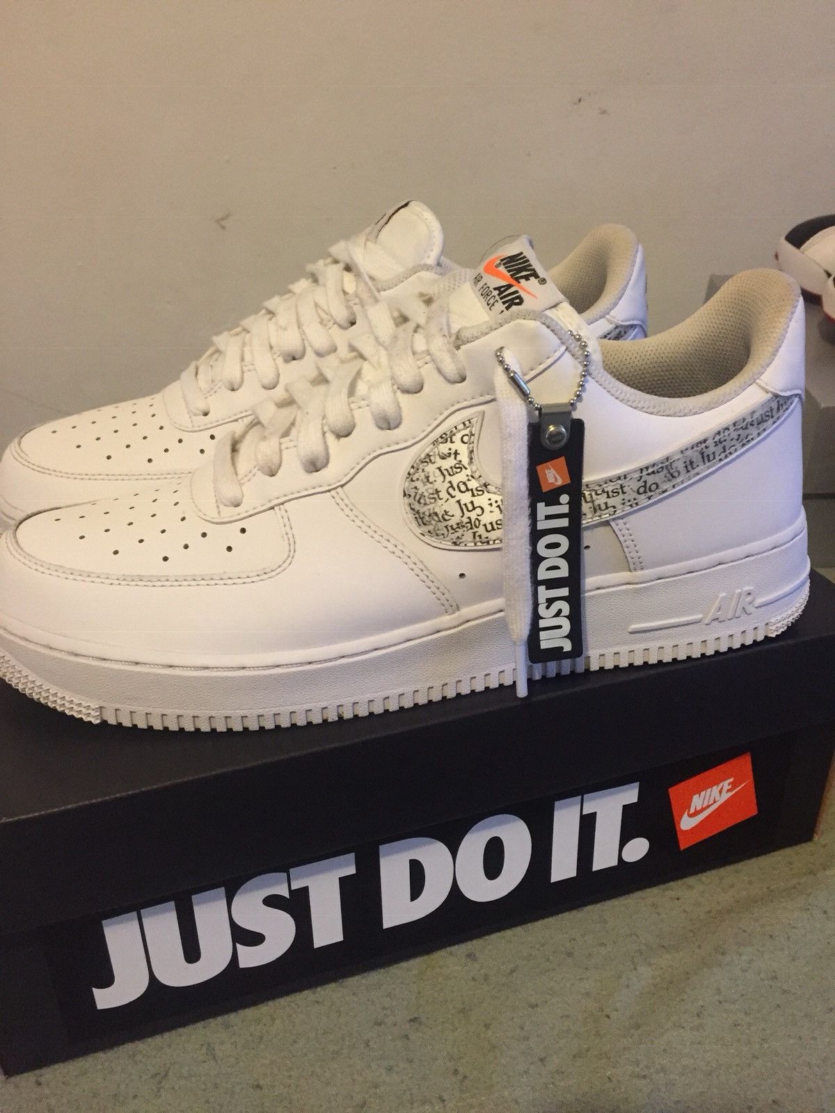 white jdi air force 1