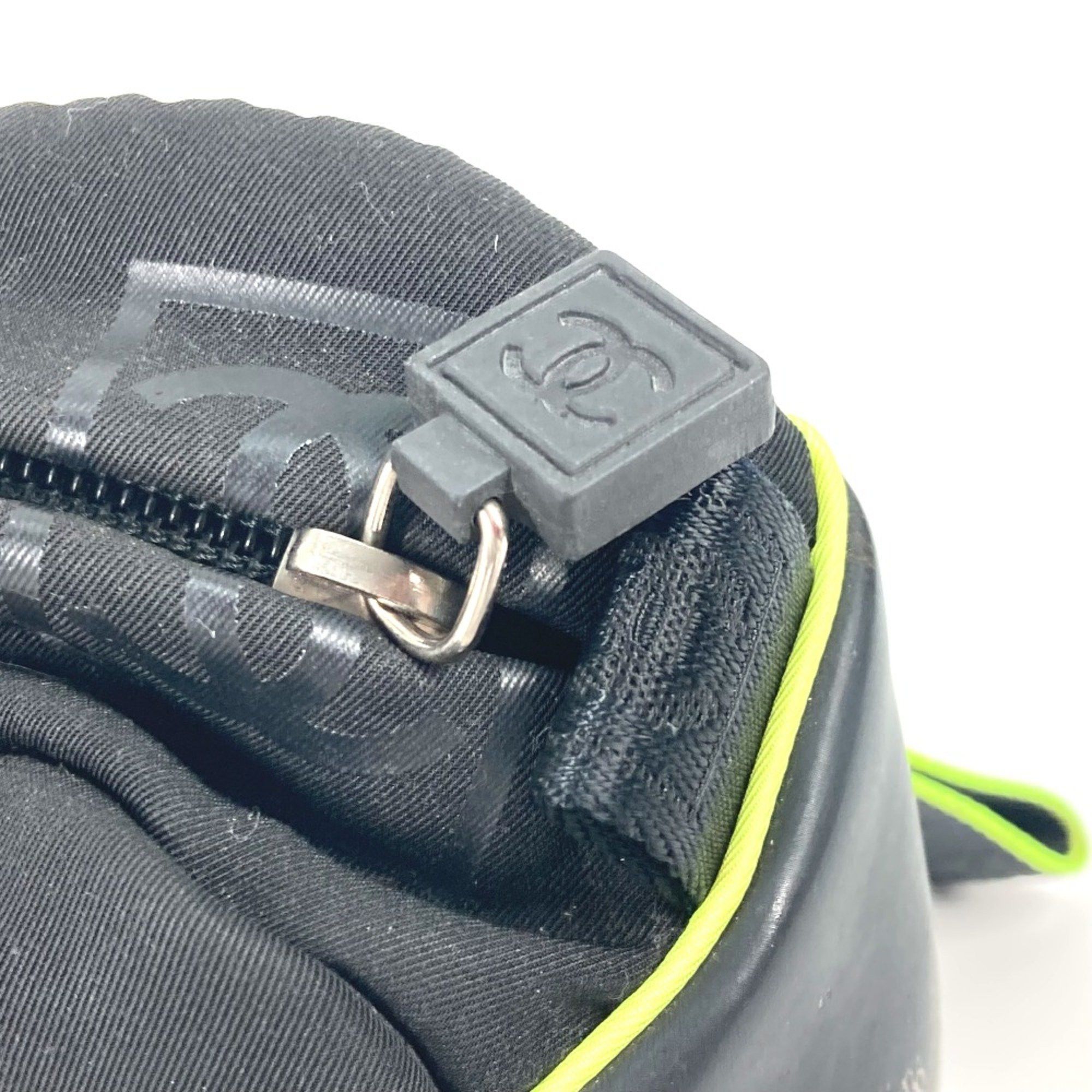 Chanel Chanel Sport line clutch Size ONE SIZE - 8 Thumbnail