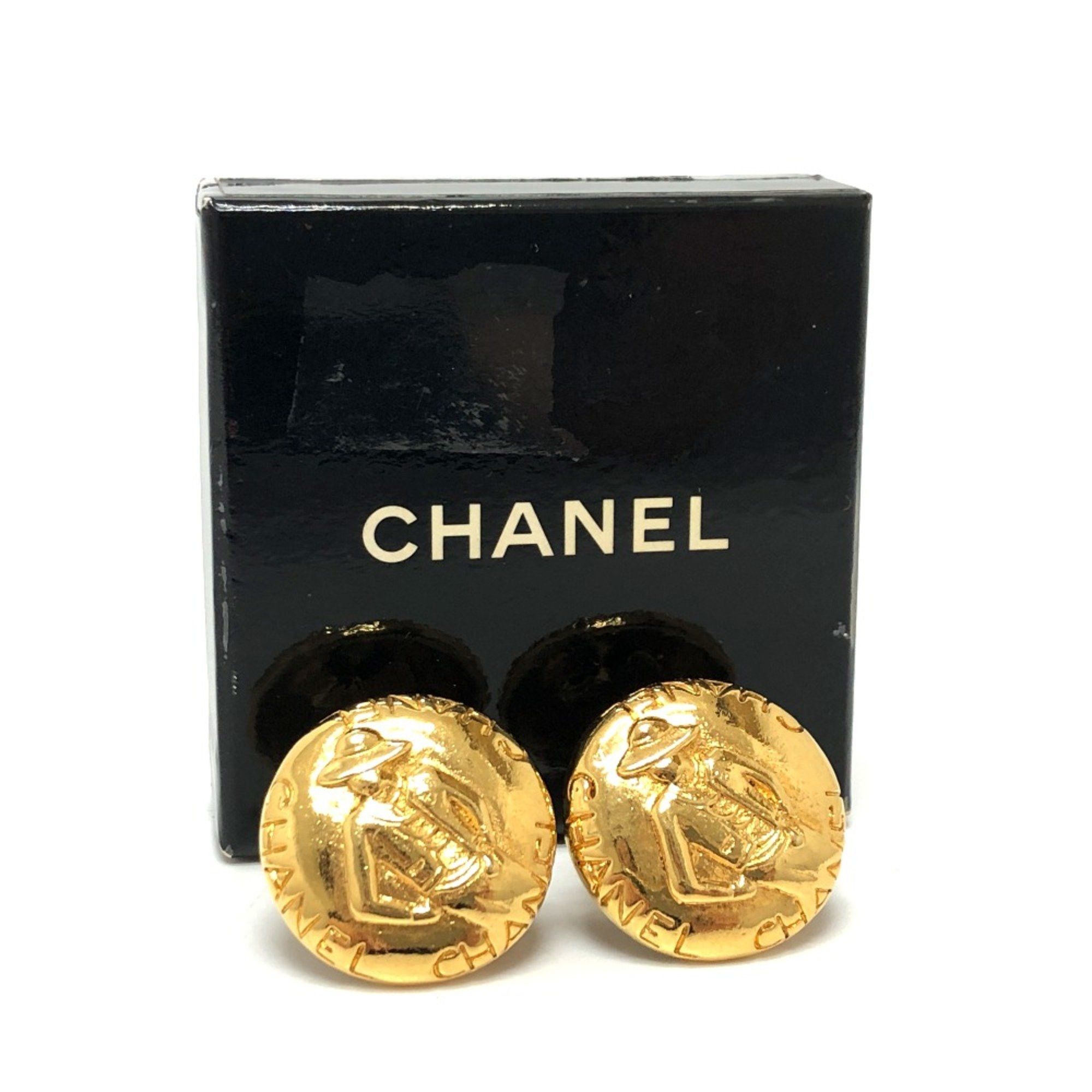 Chanel Chanel Vintage Round Clip Earrings earring Size ONE SIZE - 6 Thumbnail