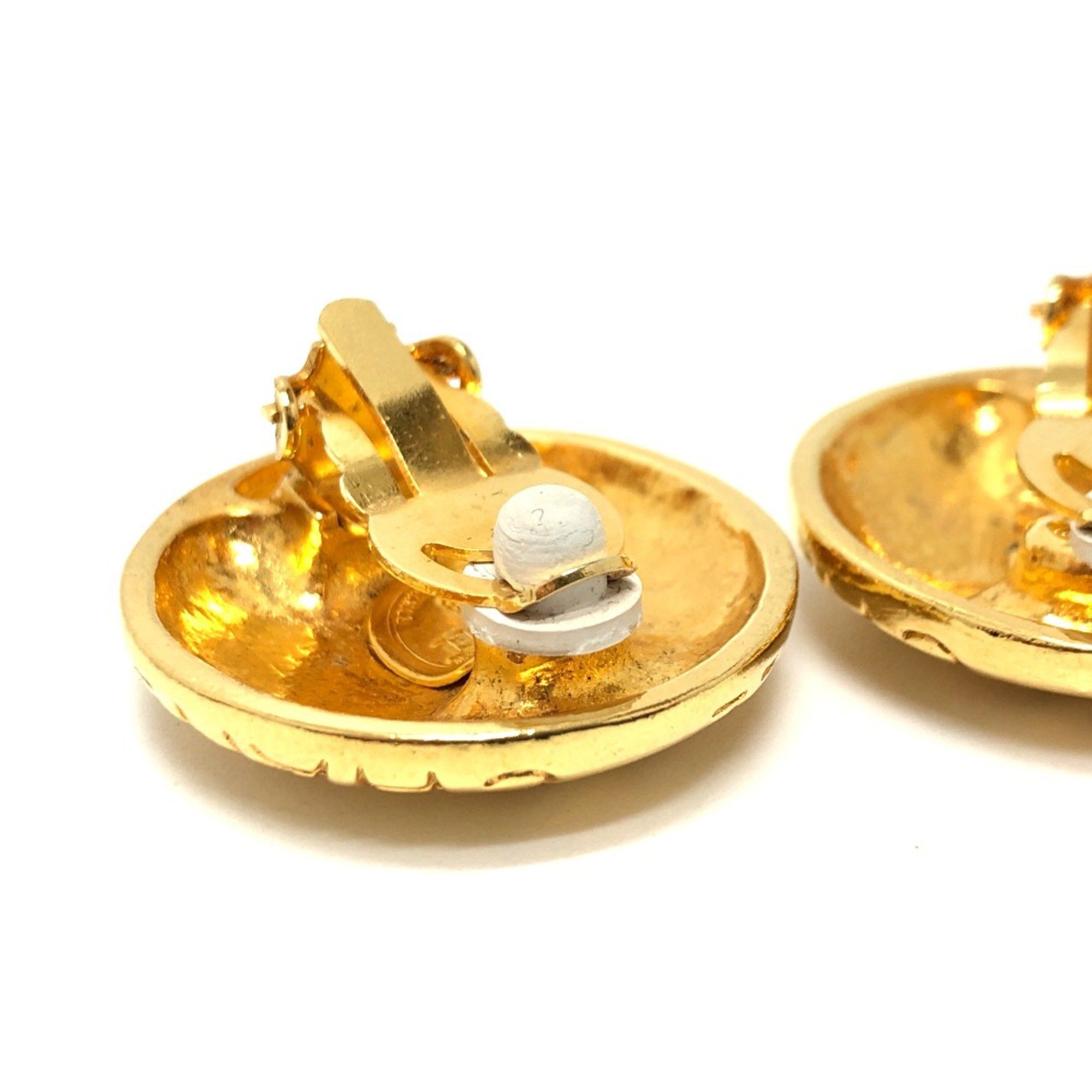 Chanel Chanel Vintage Round Clip Earrings earring Size ONE SIZE - 11 Thumbnail