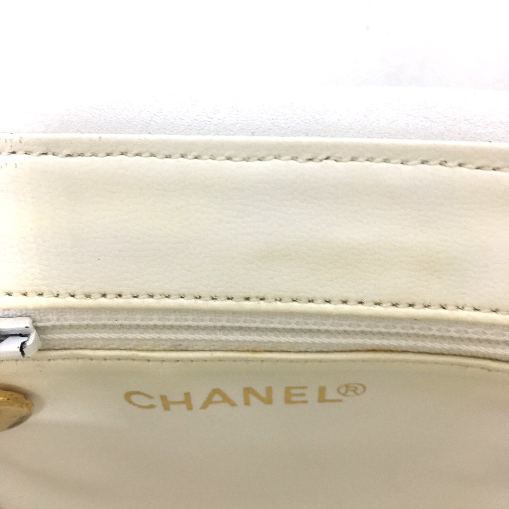 Chanel Chanel Vanity vertical shoulder Size ONE SIZE - 13 Thumbnail