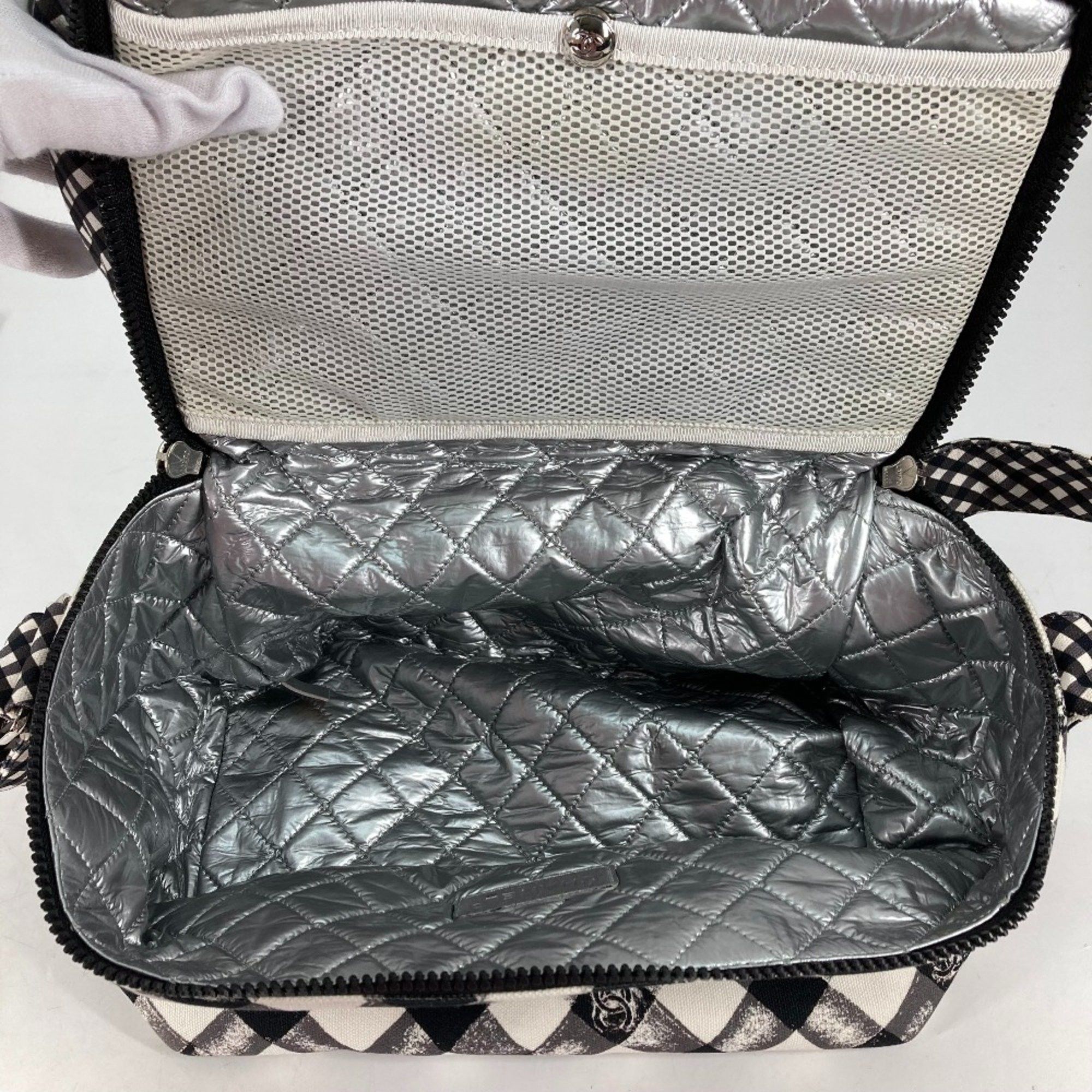 Chanel Chanel Coco Mark handbag Size ONE SIZE - 5 Thumbnail