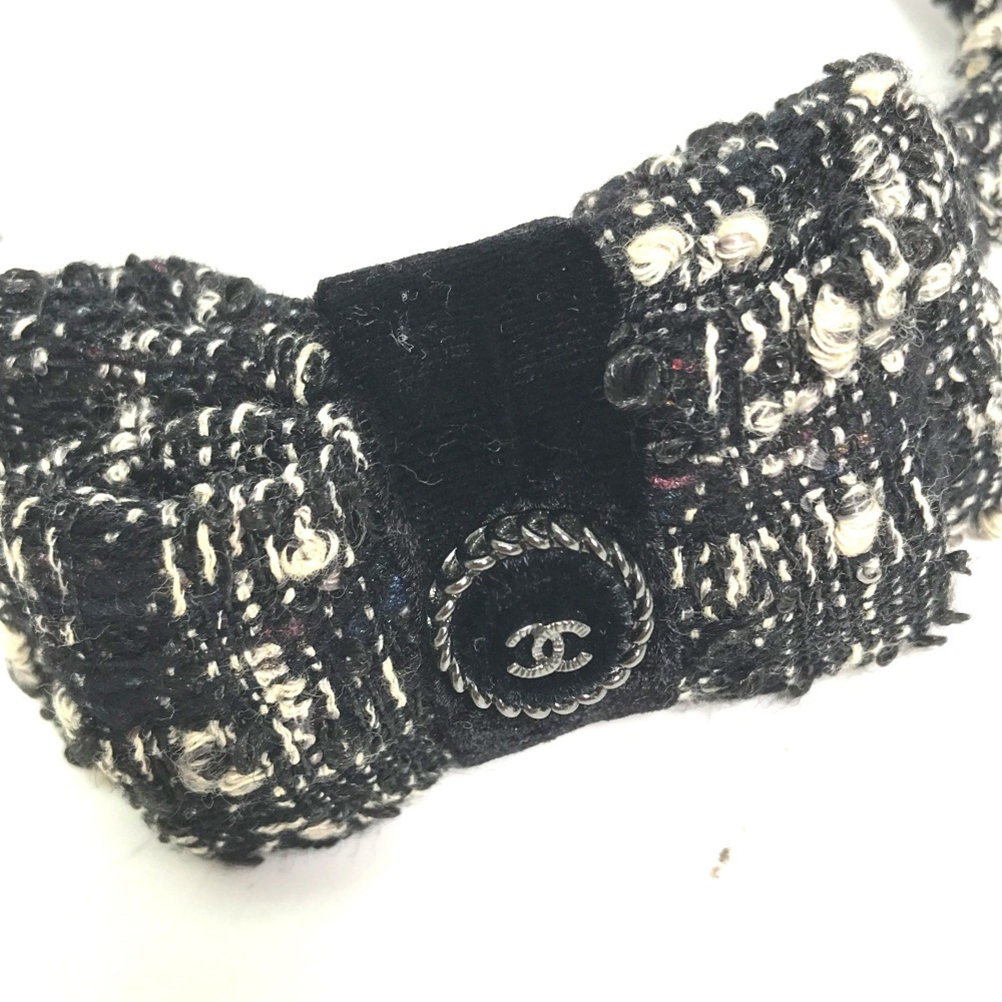 Chanel Chanel hair Size ONE SIZE - 4 Thumbnail