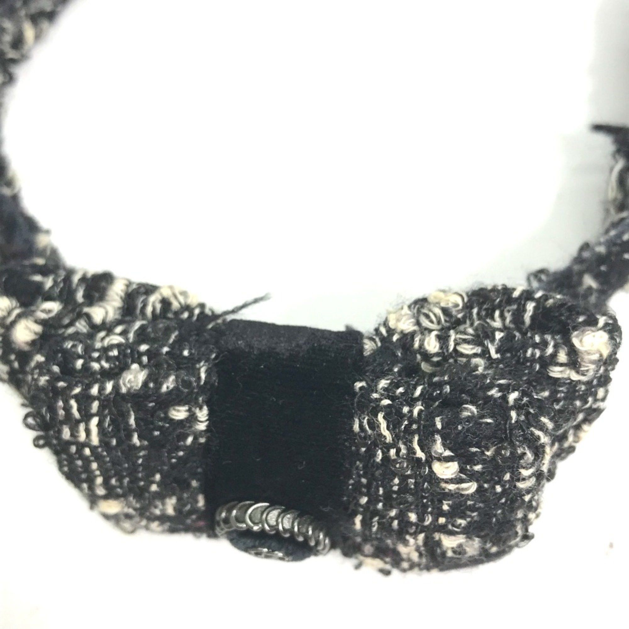 Chanel Chanel hair Size ONE SIZE - 9 Thumbnail