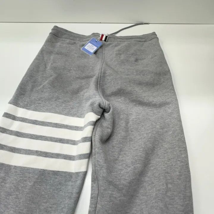 Thom Browne Thom Browne Gray Striped Knit Sweatpants for Men 0079 Size US 26 / EU 42 - 12 Thumbnail