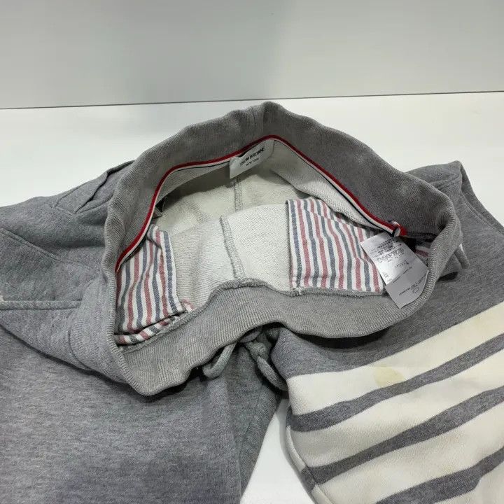 Thom Browne Thom Browne Classic Grey Knit Jogger Pants 0079 Size US 26 / EU 42 - 7 Thumbnail