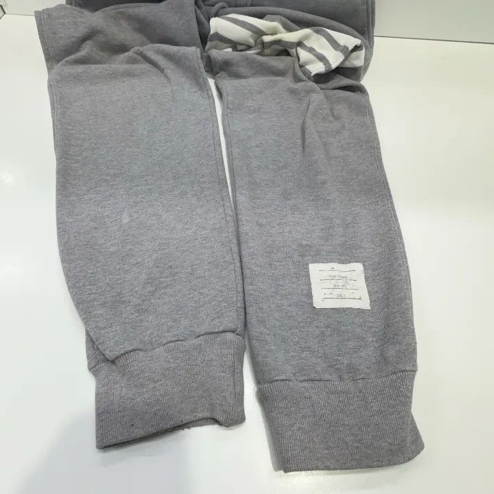 Thom Browne Thom Browne Classic Grey Knit Jogger Pants 0079 Size US 26 / EU 42 - 9 Thumbnail