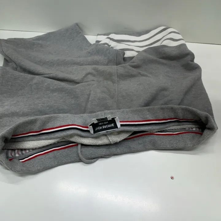 Thom Browne Thom Browne Classic Striped Gray Shorts for Men 0079 Size US 26 / EU 42 - 8 Thumbnail