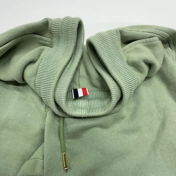 Thom Browne Thom Browne Green Mid-Waist Sports Shorts 0079 Size US 26 / EU 42 - 10 Thumbnail