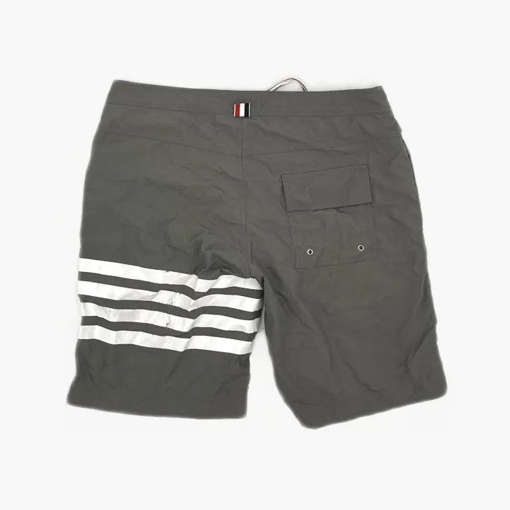 Thom Browne Thom Browne Waterproof Casual Shorts for Men 0079 Size US 26 / EU 42 - 3 Thumbnail