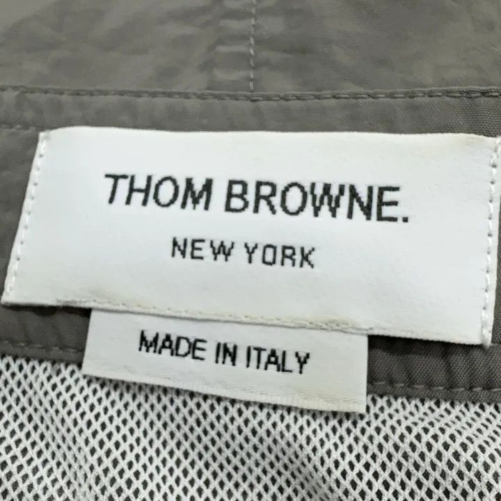 Thom Browne Thom Browne Waterproof Casual Shorts for Men 0079 Size US 26 / EU 42 - 4 Thumbnail
