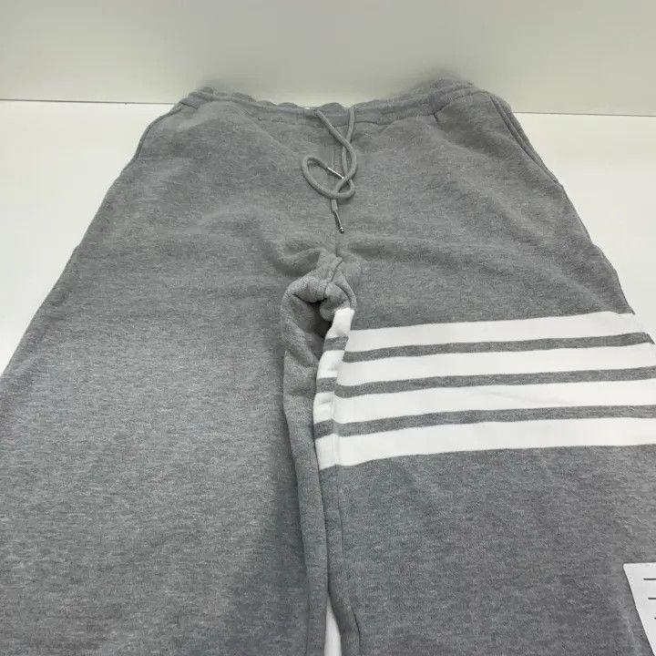 Thom Browne Thom Browne Classic Striped Casual Shorts for Men 0079 Size US 26 / EU 42 - 10 Thumbnail