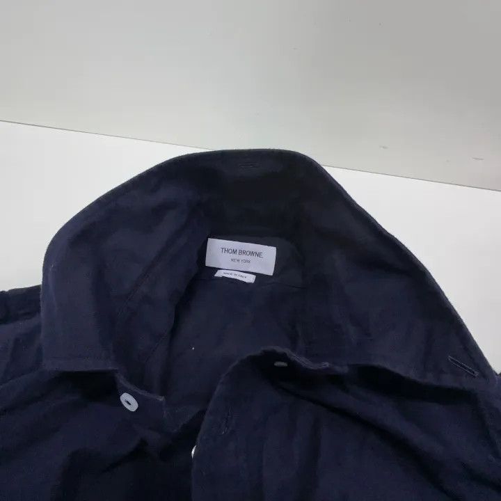 Thom Browne Thom Browne Classic Long Sleeve Shirt with Stripe 0079 Size US S / EU 44-46 / 1 - 7 Thumbnail