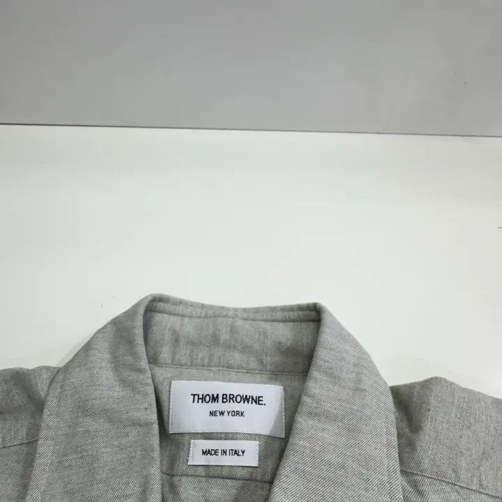 Thom Browne Thom Browne Classic Gray Long Sleeve Button-Up Shirt 0079 Size US M / EU 48-50 / 2 - 4 Thumbnail