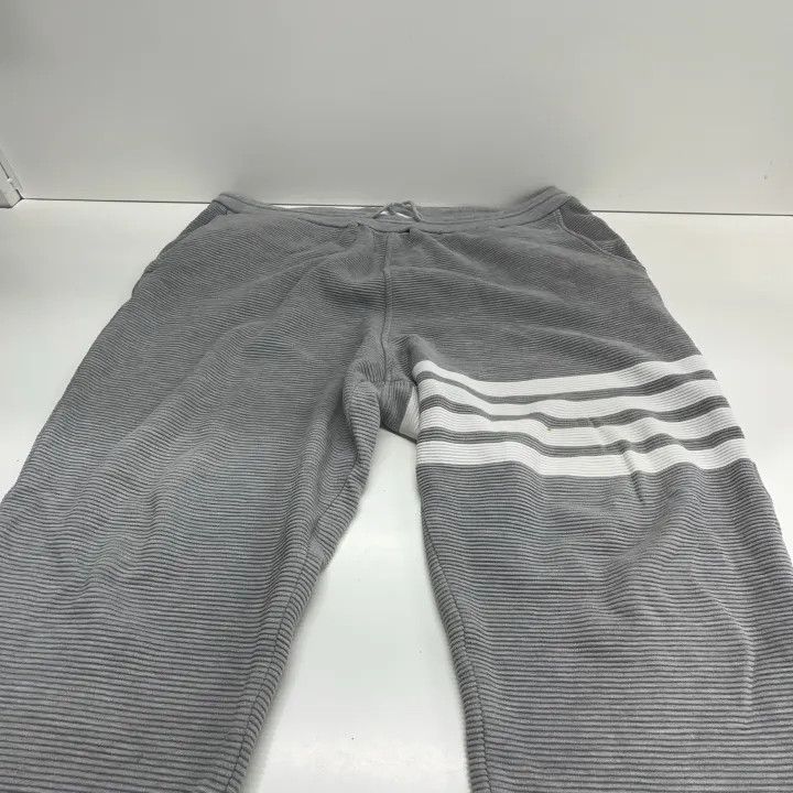 Thom Browne Thom Browne SS22 Casual Drawstring Knit Pants 0079 Size US 26 / EU 42 - 8 Thumbnail