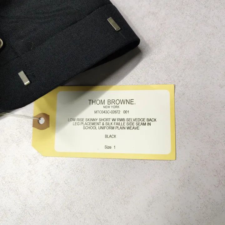 Thom Browne Thom Browne Black Mid-rise Straight Shorts 0079 Size US 26 / EU 42 - 4 Thumbnail
