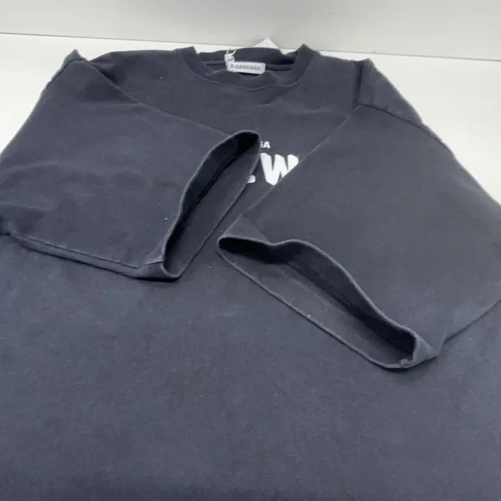 Balenciaga Balenciaga Black Graphic Oversized T-Shirt 0079 Size S / US 4 / IT 40 - 9 Thumbnail