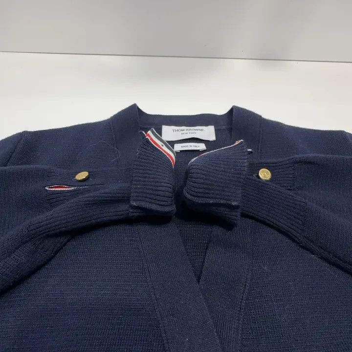 Thom Browne Thom Browne Navy V-Neck Cardigan for Women 0079 Size M / US 6-8 / IT 42-44 - 8 Thumbnail