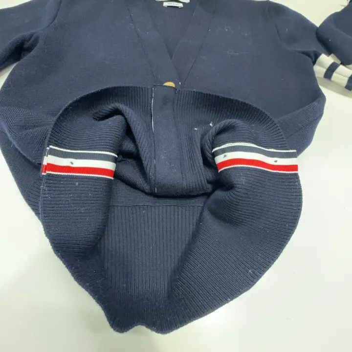 Thom Browne Thom Browne Navy V-Neck Cardigan for Women 0079 Size M / US 6-8 / IT 42-44 - 9 Thumbnail