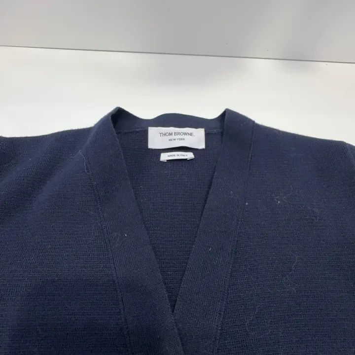Thom Browne Thom Browne Navy V-Neck Cardigan for Women 0079 Size M / US 6-8 / IT 42-44 - 7 Thumbnail