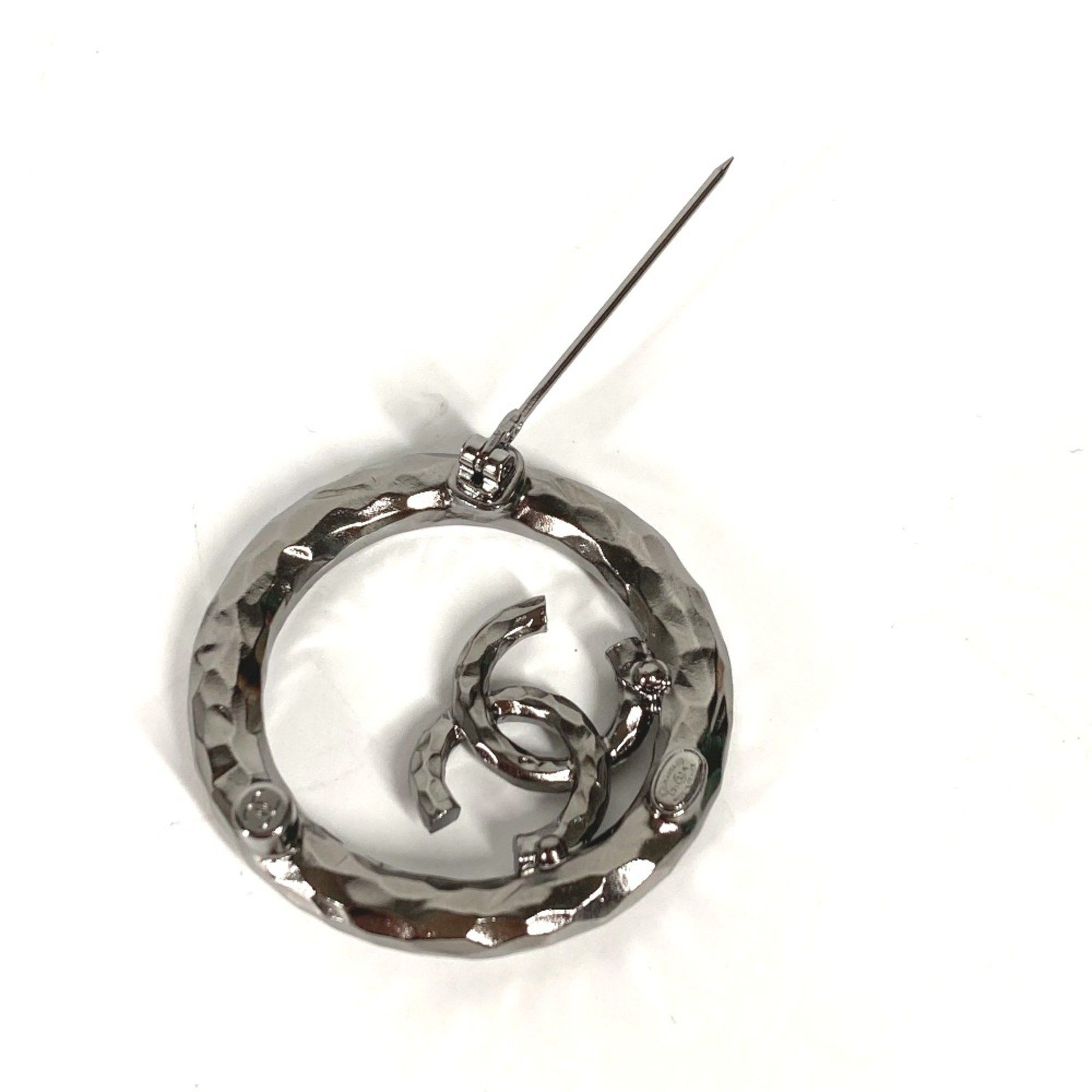 Chanel Chanel Logo CC brooch Size ONE SIZE - 4 Thumbnail