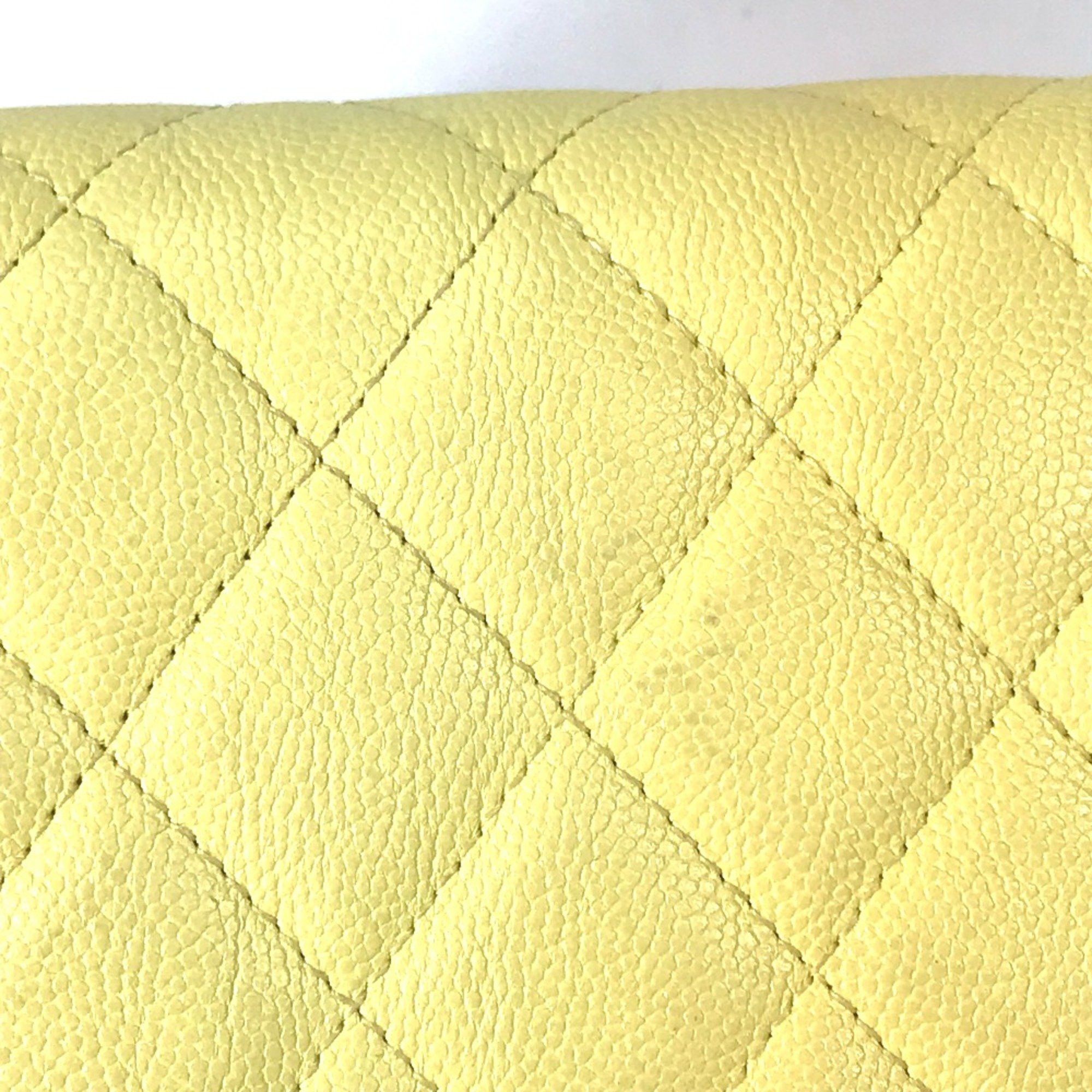 Chanel CC Filigree wallet