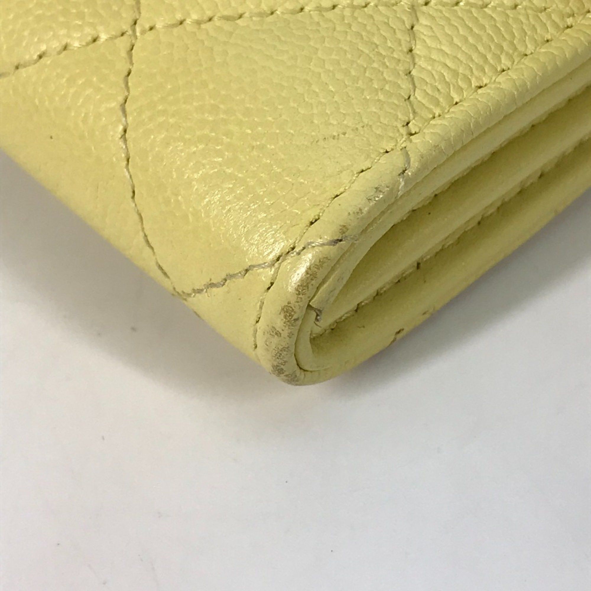 Chanel CC Filigree wallet