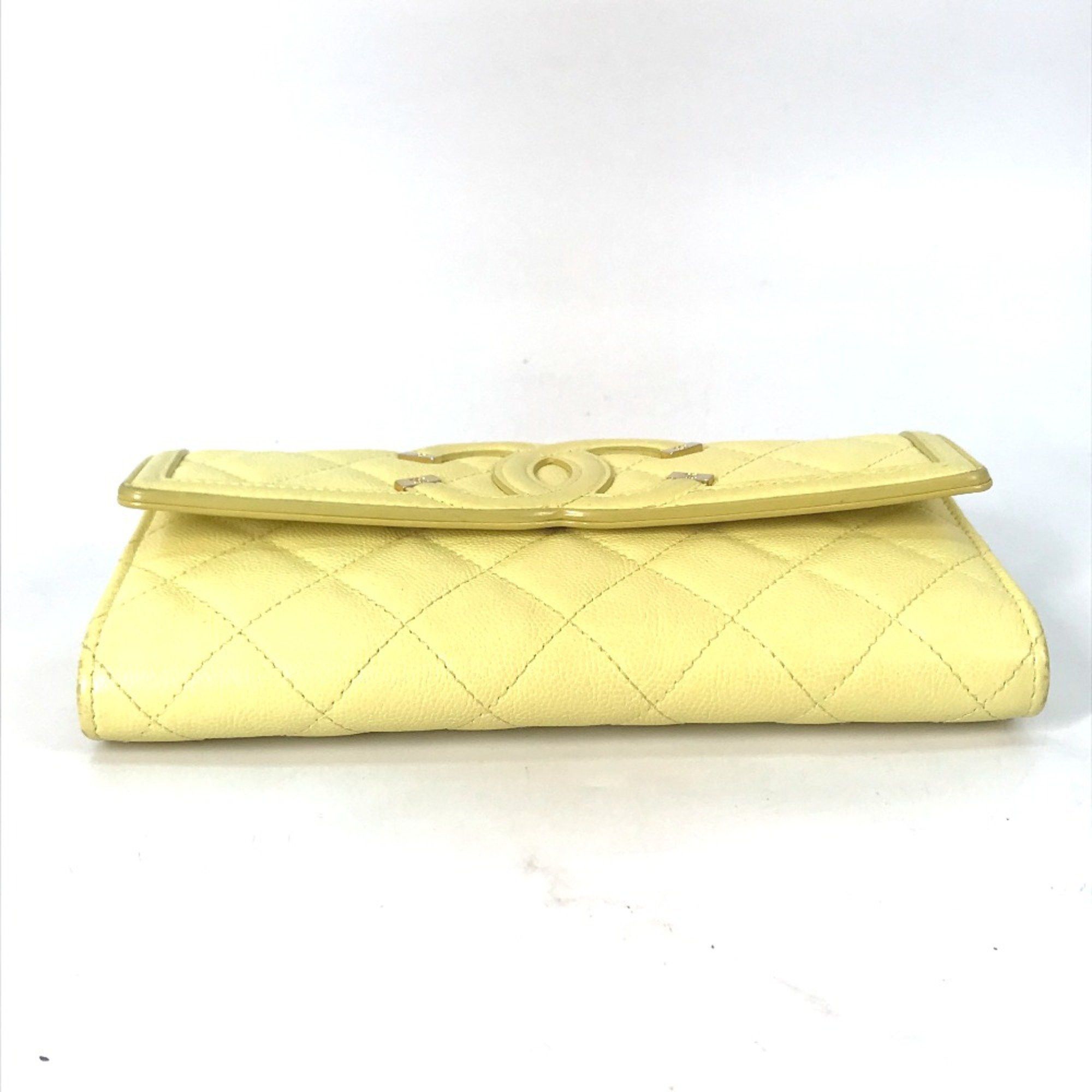 Chanel CC Filigree wallet