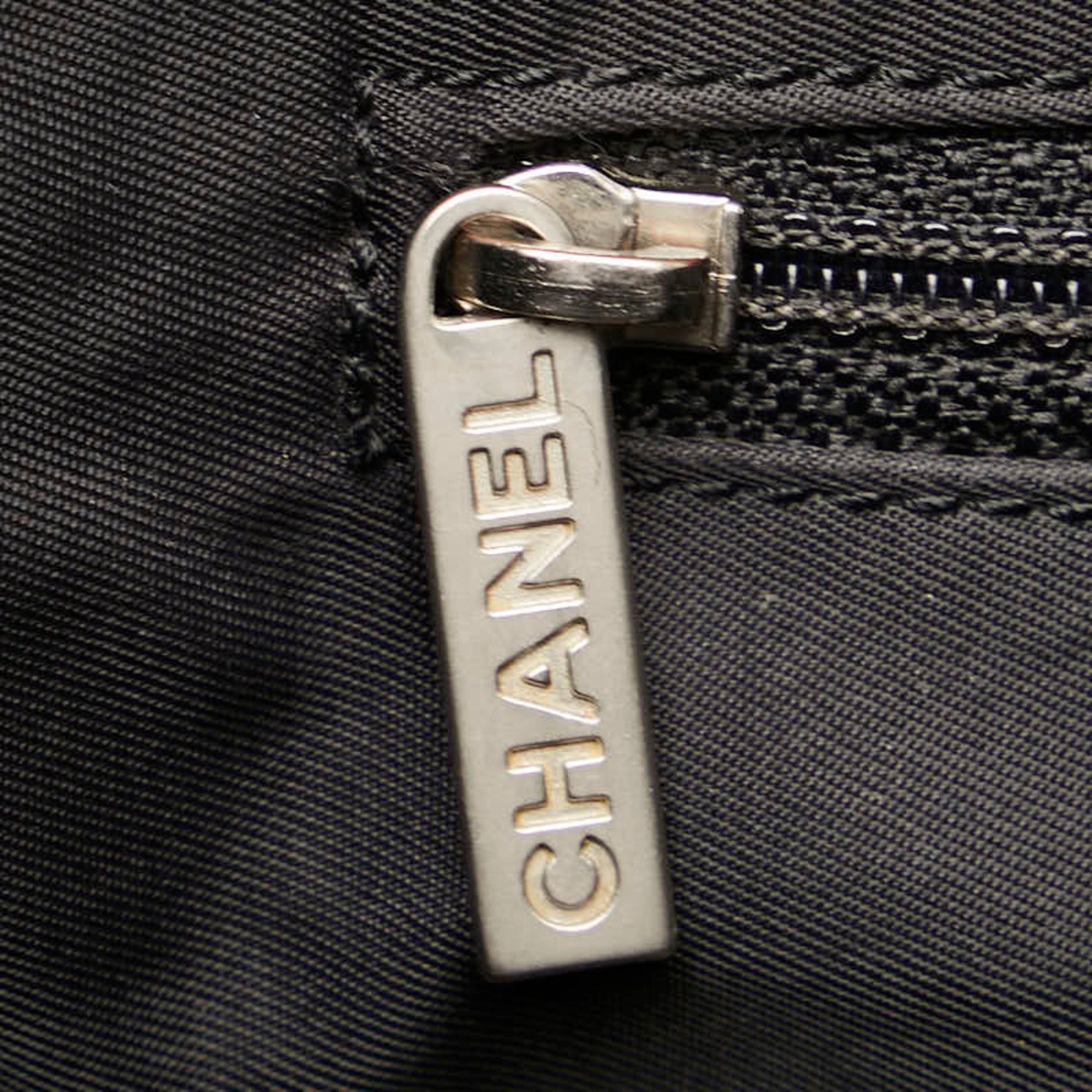 Chanel Chanel Travel line handbag Size ONE SIZE - 9 Thumbnail