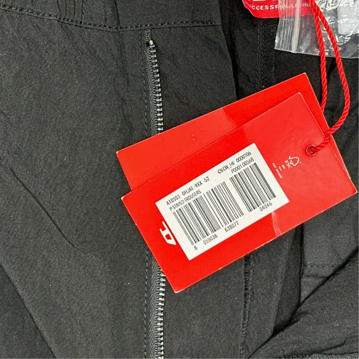 Diesel Diesel SS23 Black Loose Cargo Pants for Everyone 0079 Size US 44 / EU 60 - 4 Thumbnail