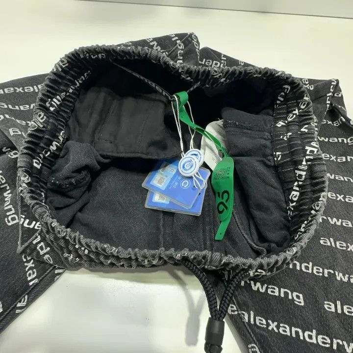 Alexander Wang Alexander Wang Logo Print Jogger Jeans for Women 0079 Size 30" / US 8 / IT 44 - 7 Thumbnail