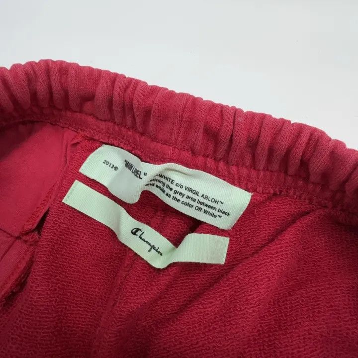 Off-White OFF-WHITE x Champion Logo Embroidered Red Shorts 0079 Size US 32 / EU 48 - 2 Thumbnail