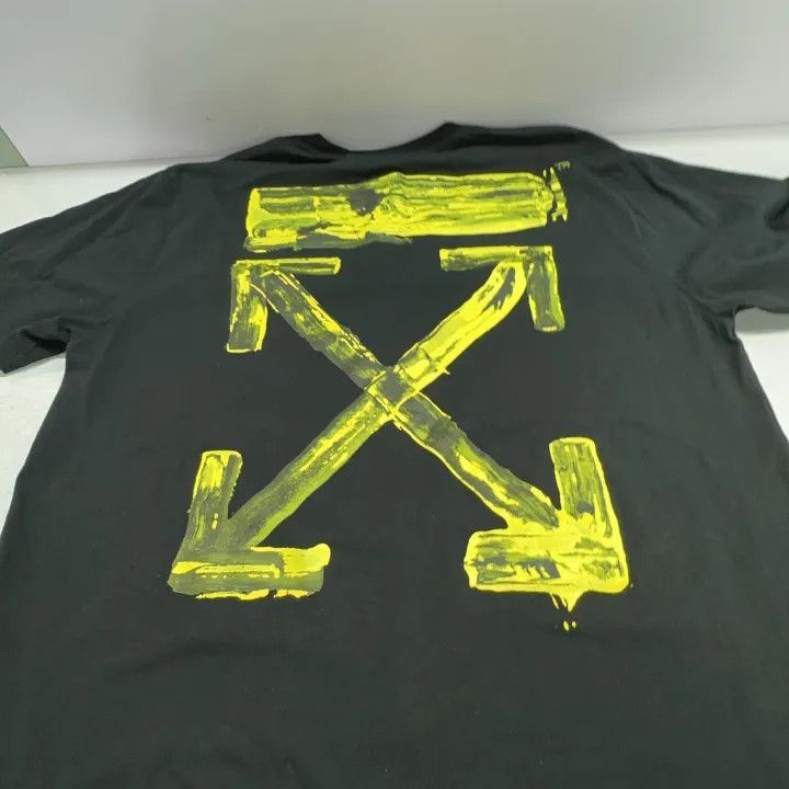 Off-White Yellow Painted Arrow Short Sleeve T-Shirt 0079