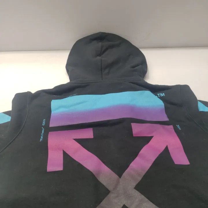 Off-White OFF-WHITE Gradient Rainbow Arrow Hoodie for Men 0079 Size US M / EU 48-50 / 2 - 6 Thumbnail