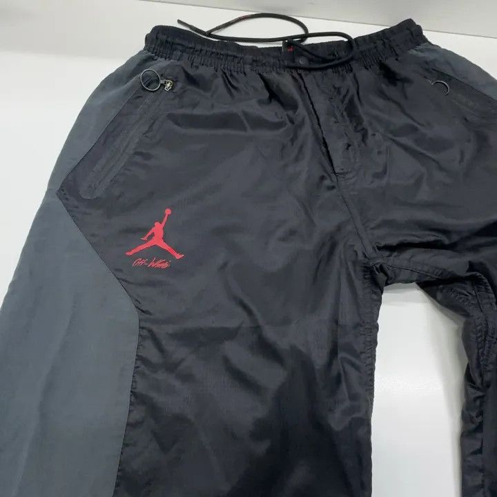 Off-White Jordan x OFF-WHITE Black Nylon Sports Pants 0079 Size US 44 / EU 60 - 12 Thumbnail