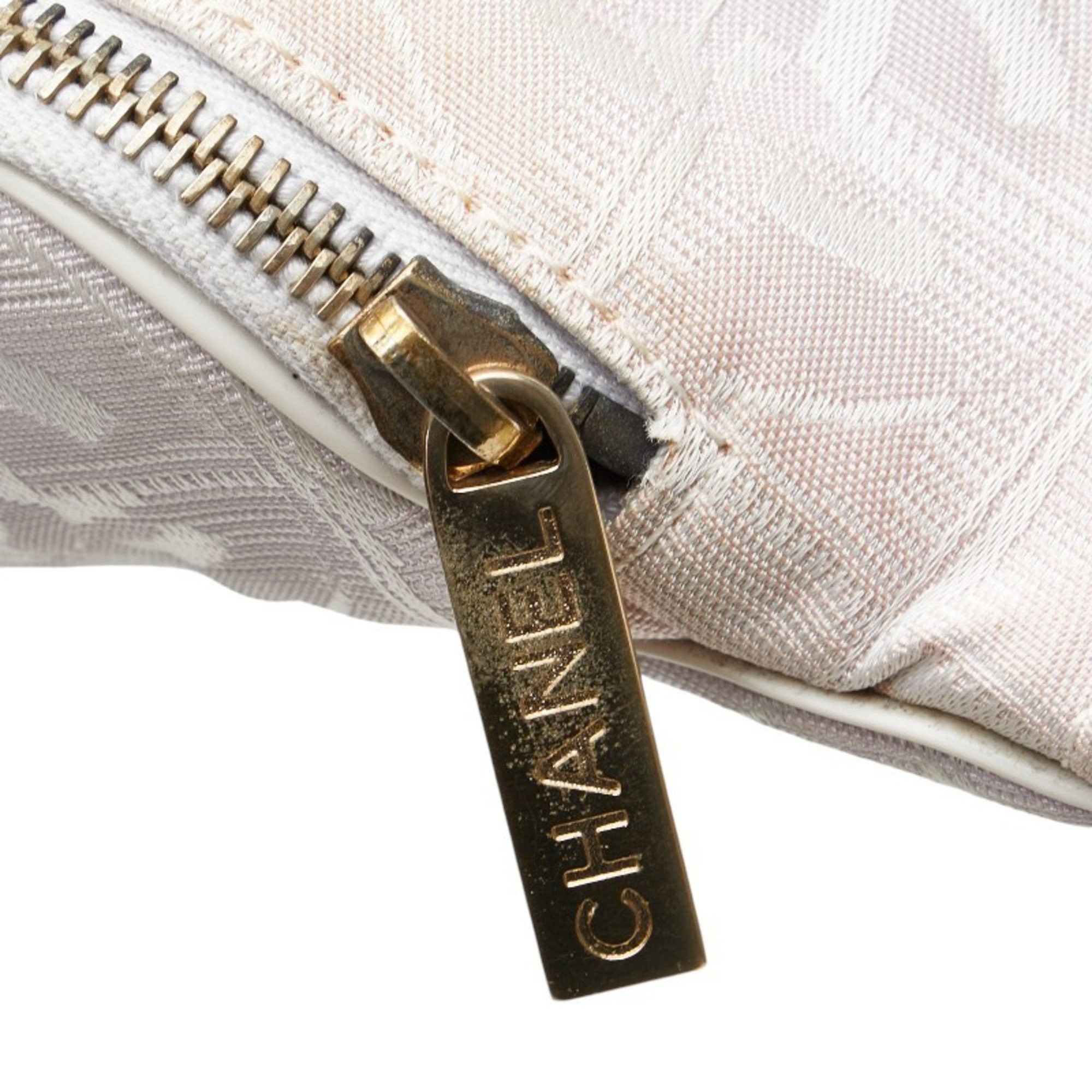 Chanel Chanel Travel line clutch Size ONE SIZE - 4 Thumbnail