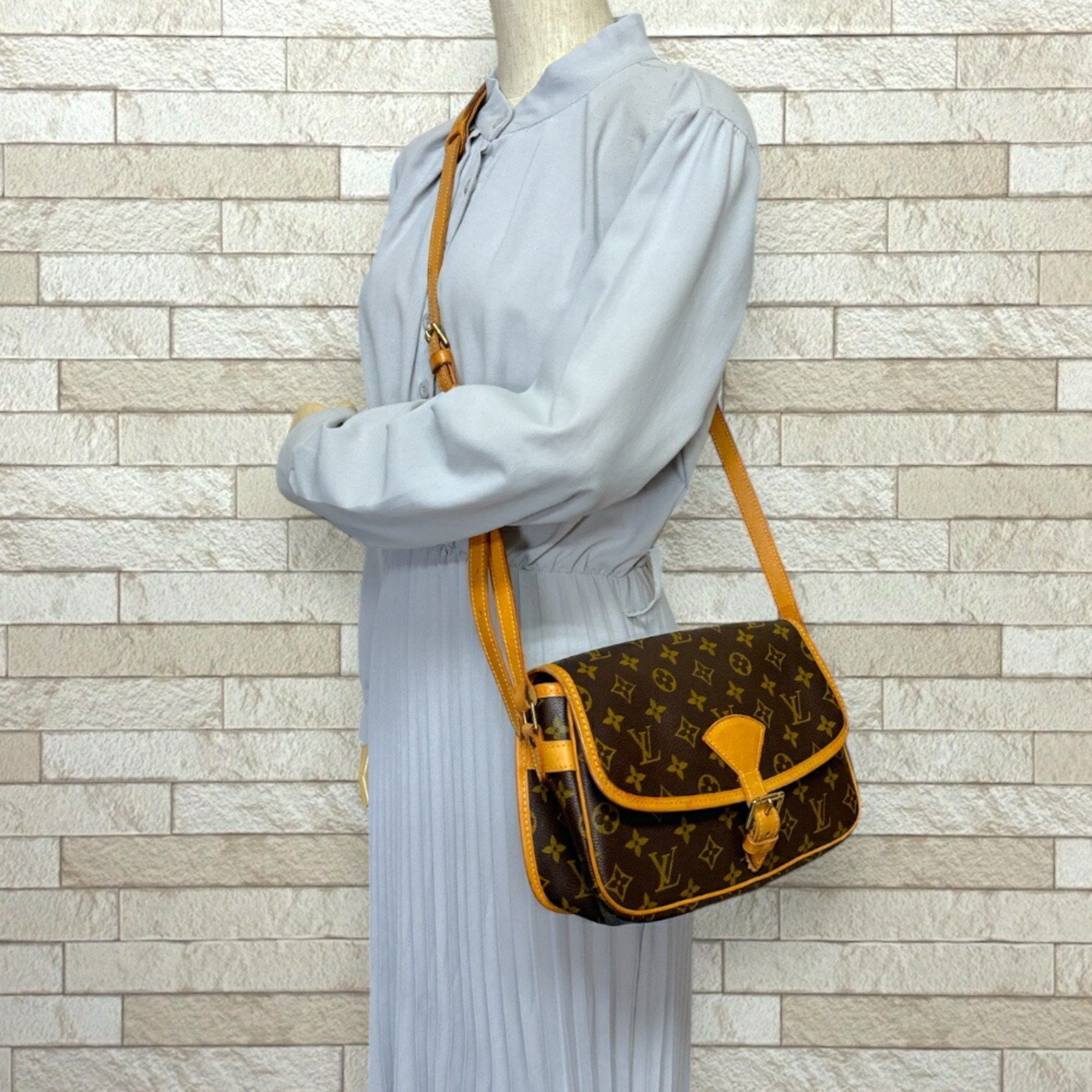 Louis Vuitton Louis Vuitton Sologne shoulder Size ONE SIZE - 11 Thumbnail