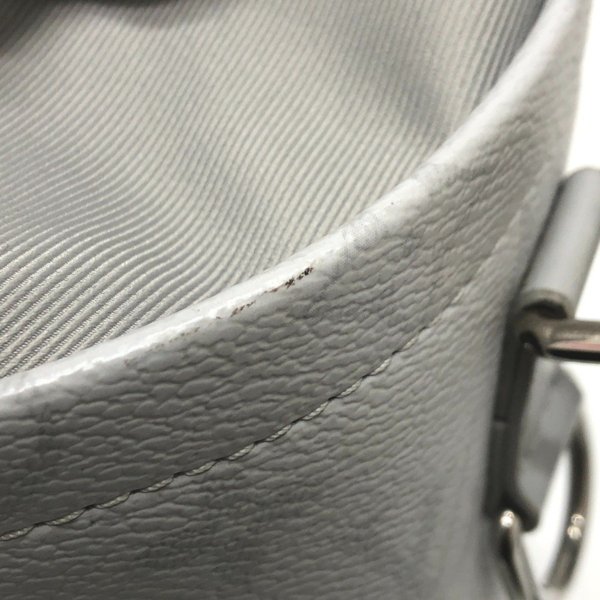 Louis Vuitton Louis Vuitton Chalk shoulder Size ONE SIZE - 8 Thumbnail