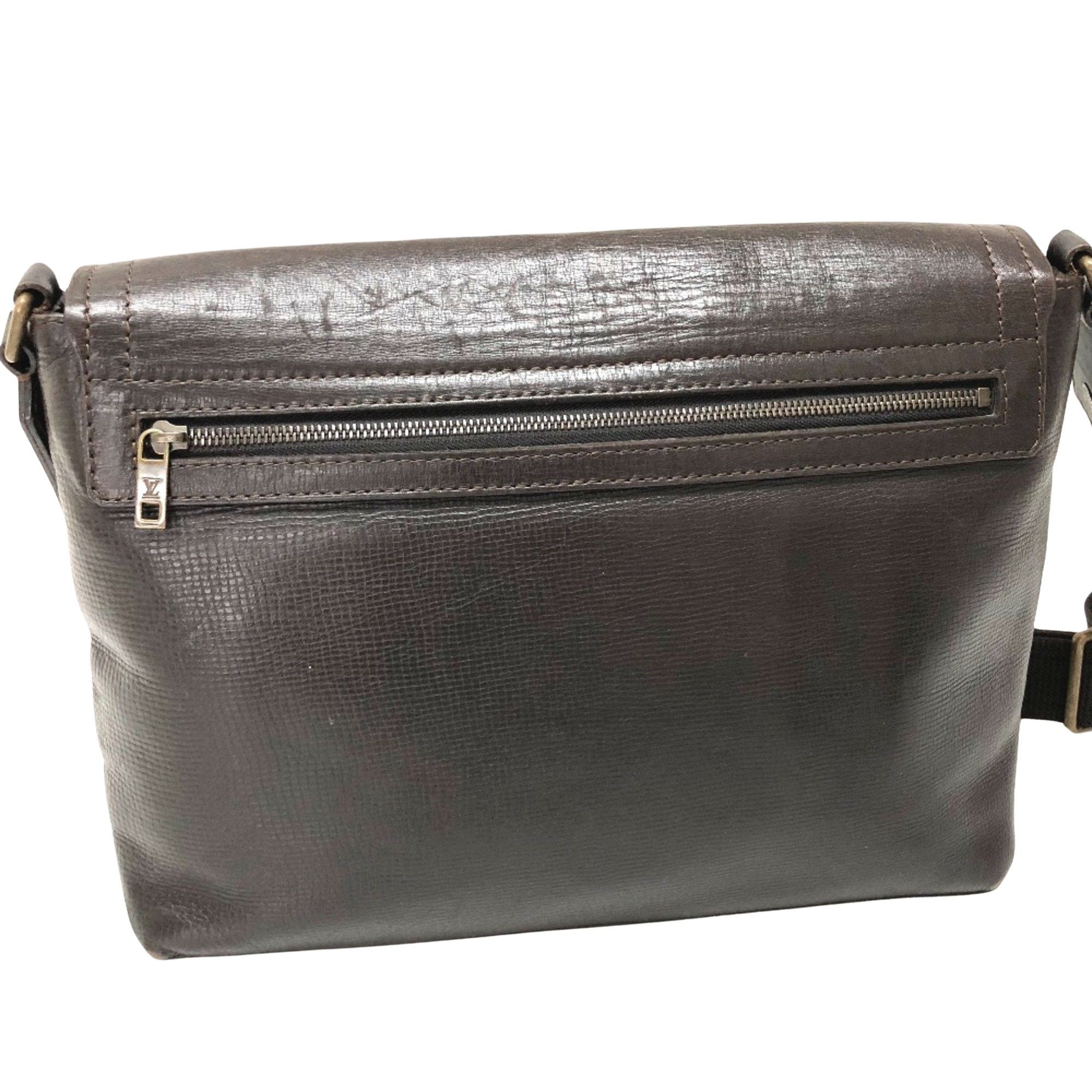 Louis Vuitton Louis Vuitton Utah shoulder Size ONE SIZE - 2 Thumbnail