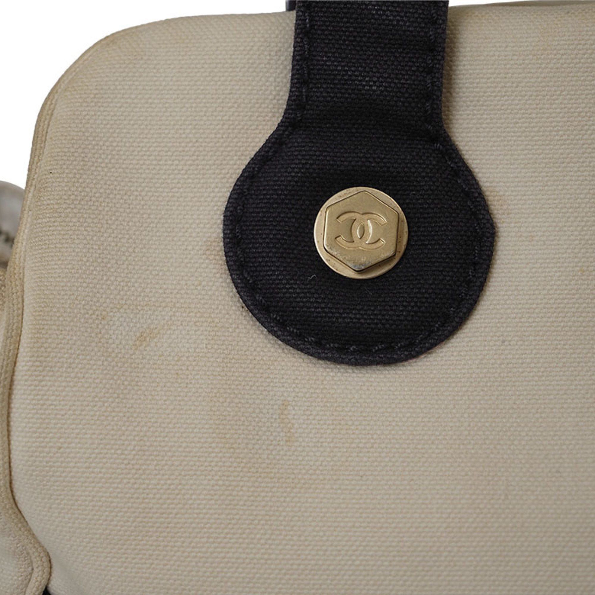Chanel Chanel Marshmallow handbag Size ONE SIZE - 10 Thumbnail