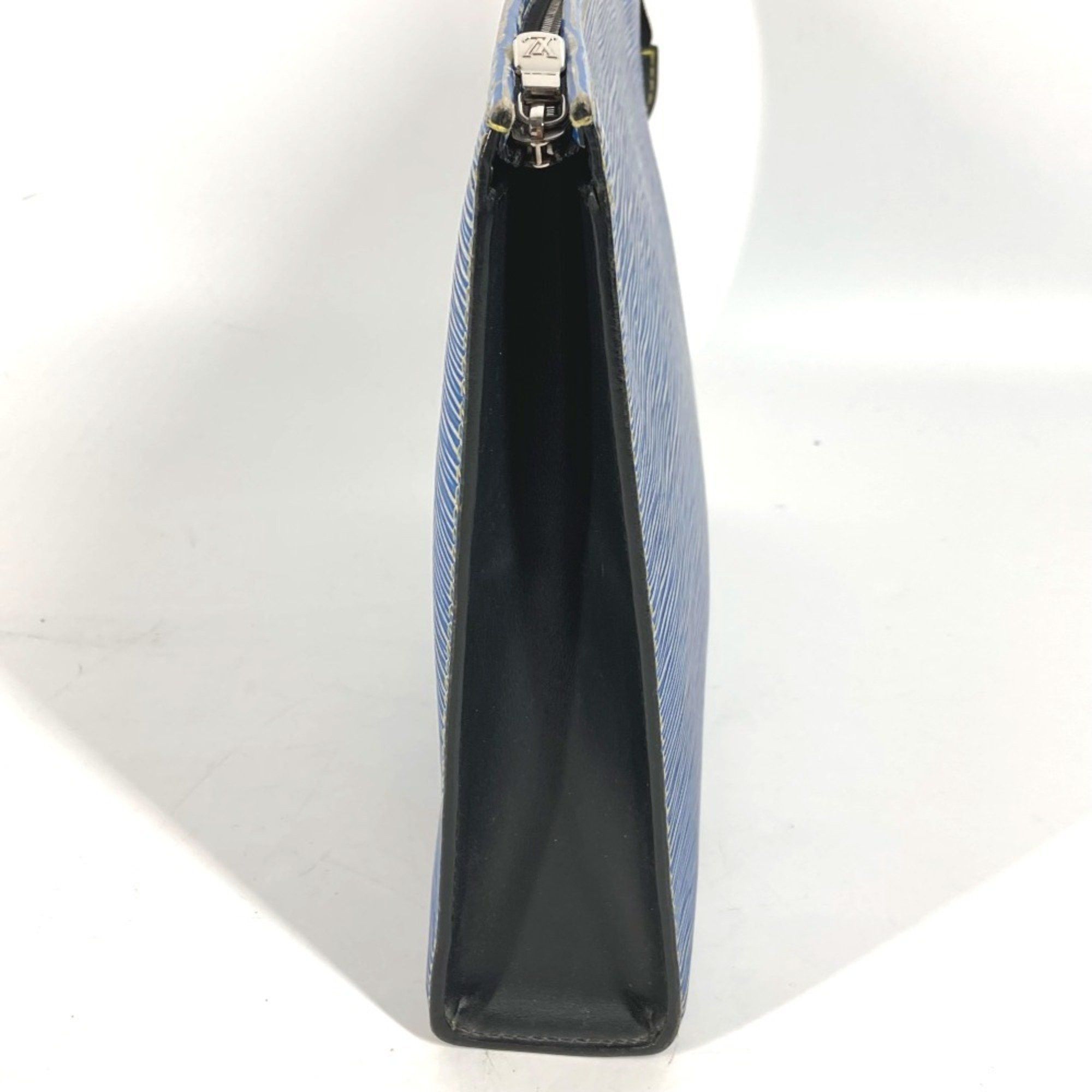 Louis Vuitton Louis Vuitton Poche Toilette clutch Size ONE SIZE - 3 Thumbnail