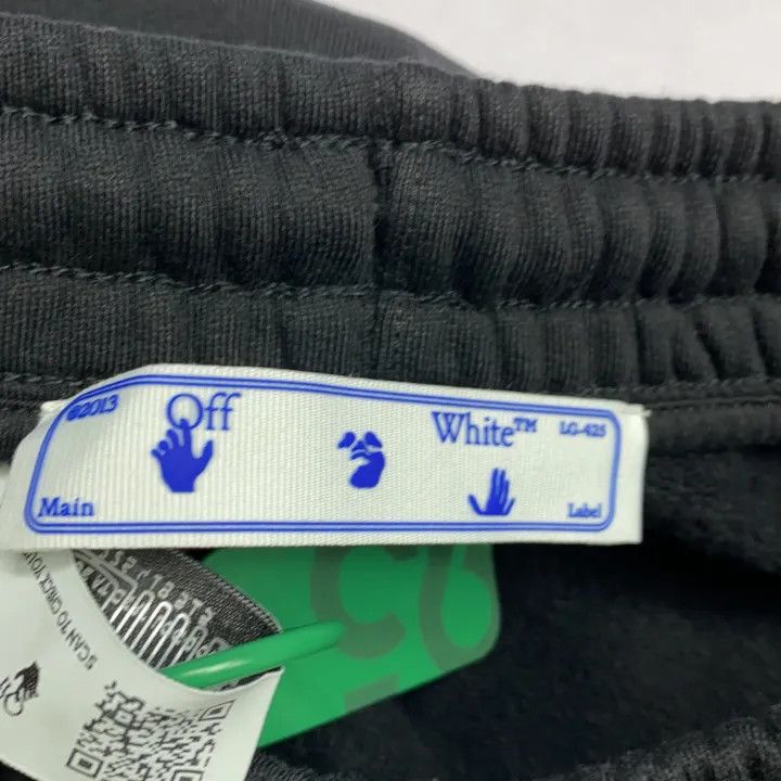 Off-White OFF-WHITE Black Logo Print Shorts for Men 0079 Size US 26 / EU 42 - 4 Thumbnail