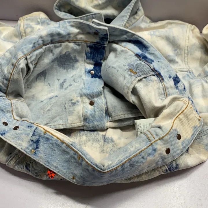 Off-White Off-White Bleached Denim Jacket for Men 0079 Size US L / EU 52-54 / 3 - 15 Thumbnail