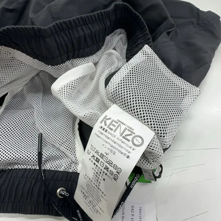 Kenzo KENZO Color Block Print Swim Trunks for Men 0079 Size US 26 / EU 42 - 4 Thumbnail