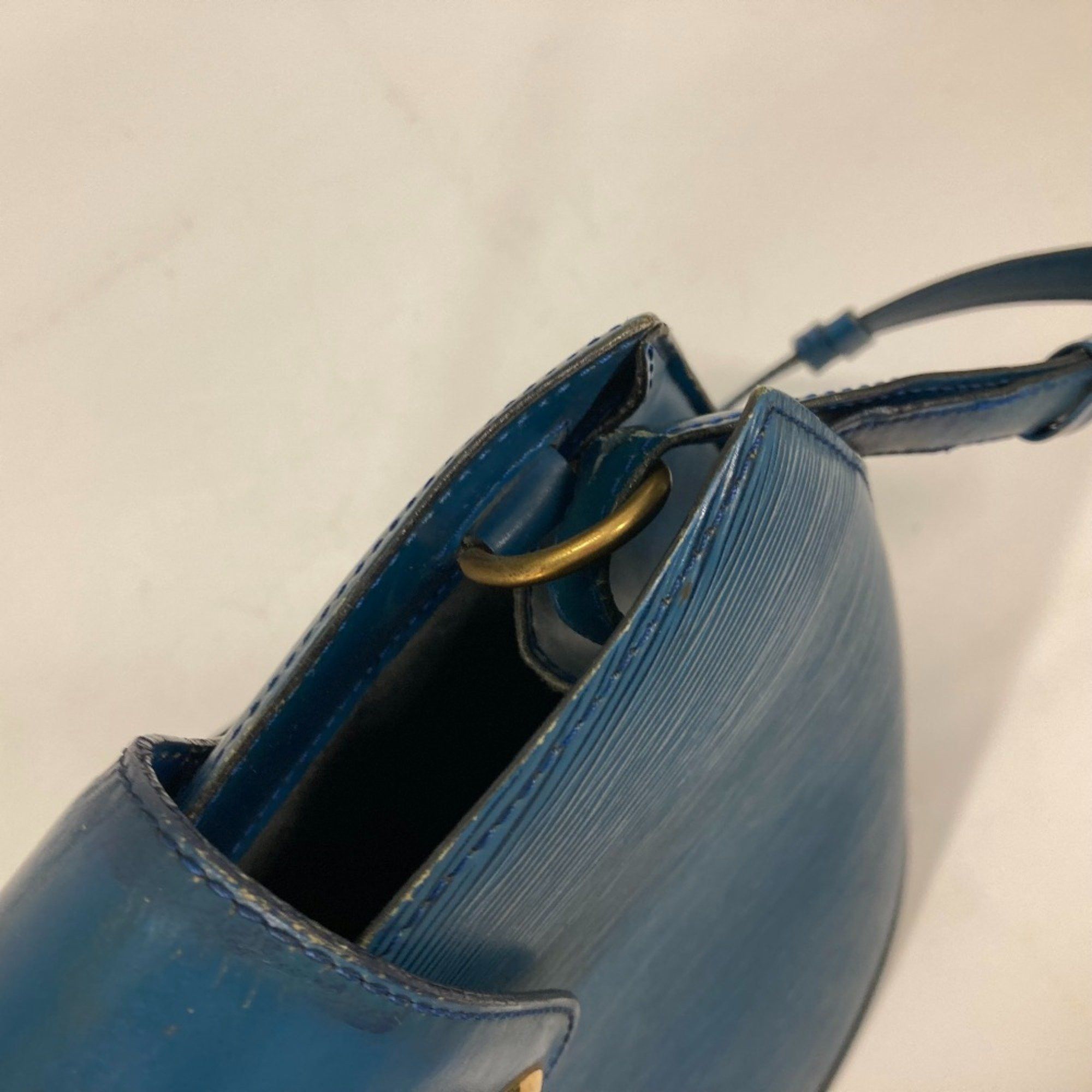 Louis Vuitton Louis Vuitton Cluny shoulder Size ONE SIZE - 10 Thumbnail