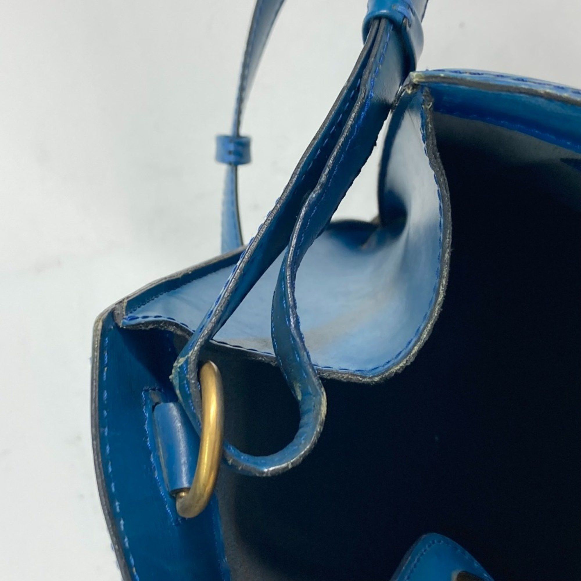 Louis Vuitton Louis Vuitton Cluny shoulder Size ONE SIZE - 14 Thumbnail